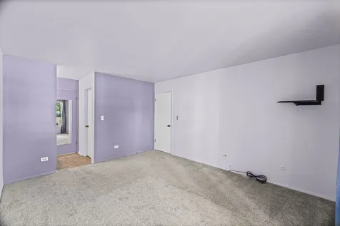 196 Grove Avenue Des Plaines IL 60016