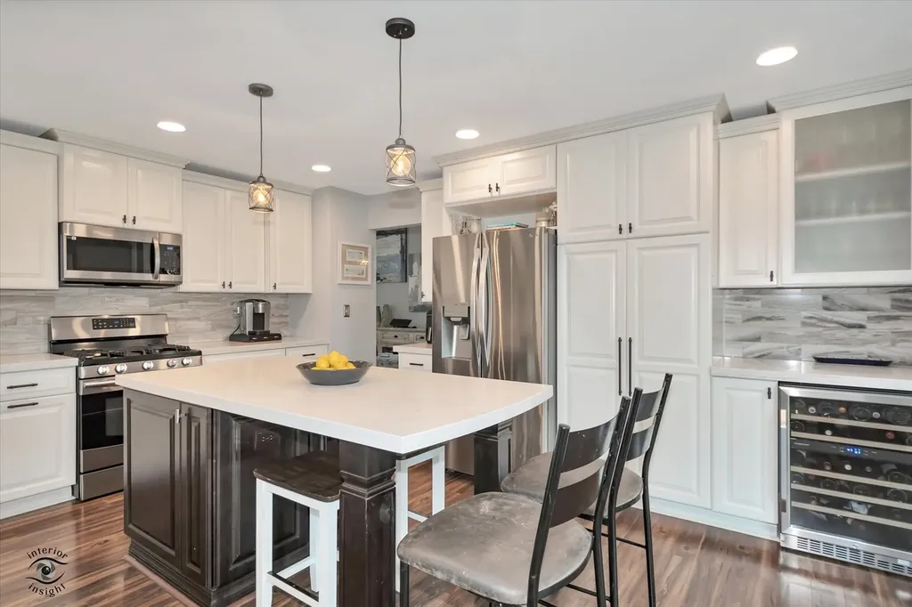 9035 Westminster Drive Woodridge IL 60517