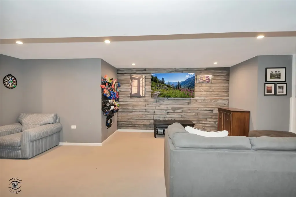 9035 Westminster Drive Woodridge IL 60517