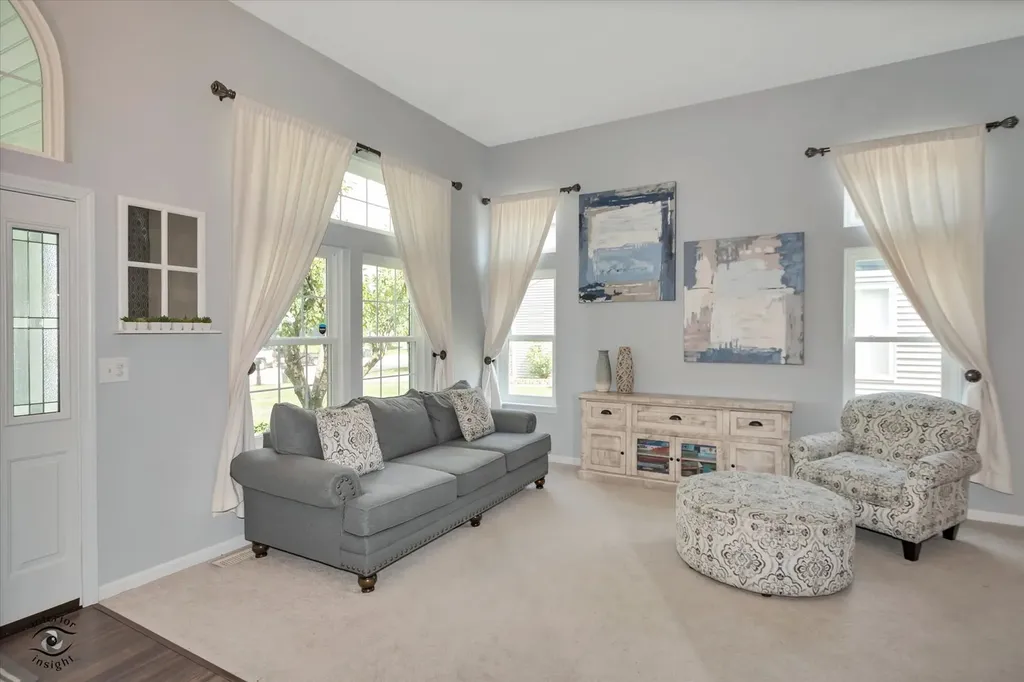 9035 Westminster Drive Woodridge IL 60517