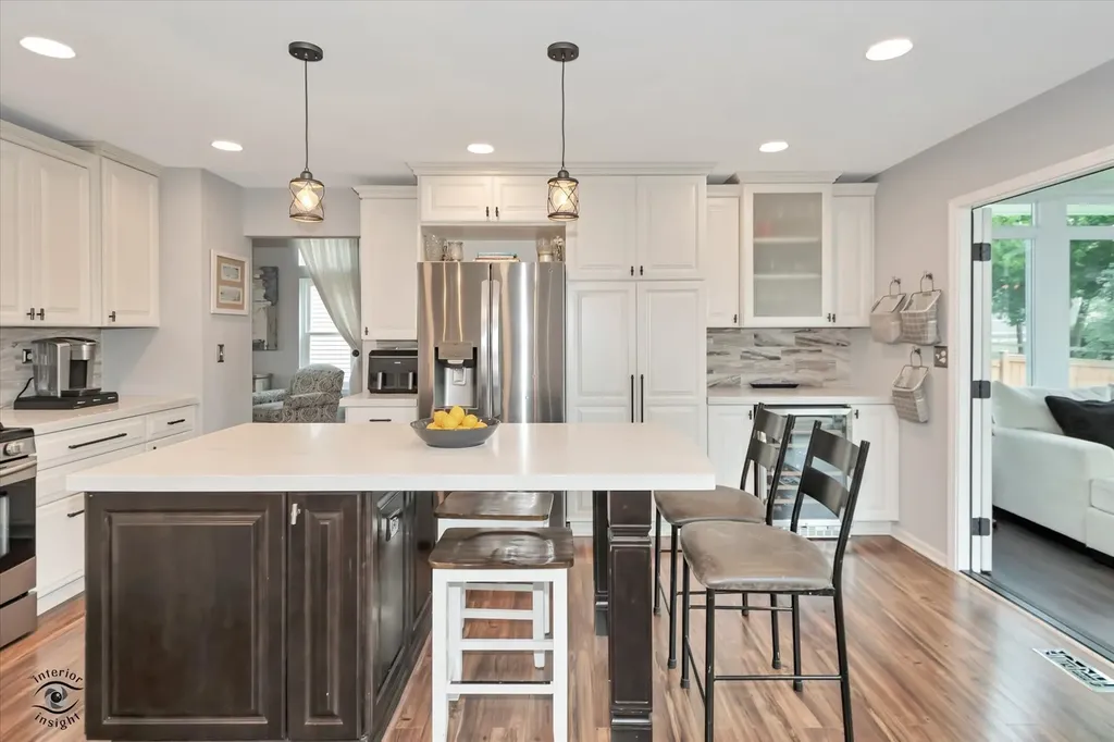 9035 Westminster Drive Woodridge IL 60517