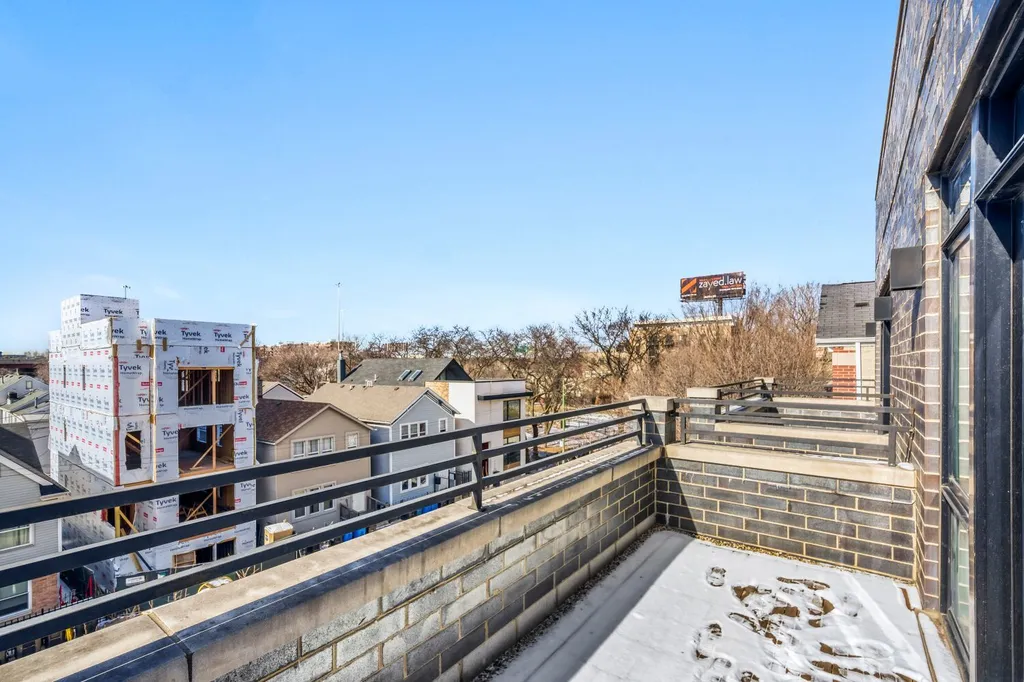1707 South Jefferson Street Chicago IL 60616
