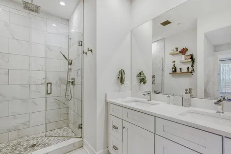 1707 South Jefferson Street Chicago IL 60616