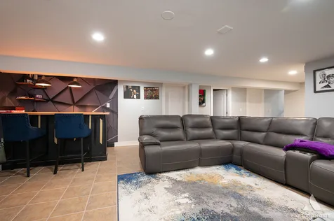 15330 Ingleside Avenue South Holland IL 60473