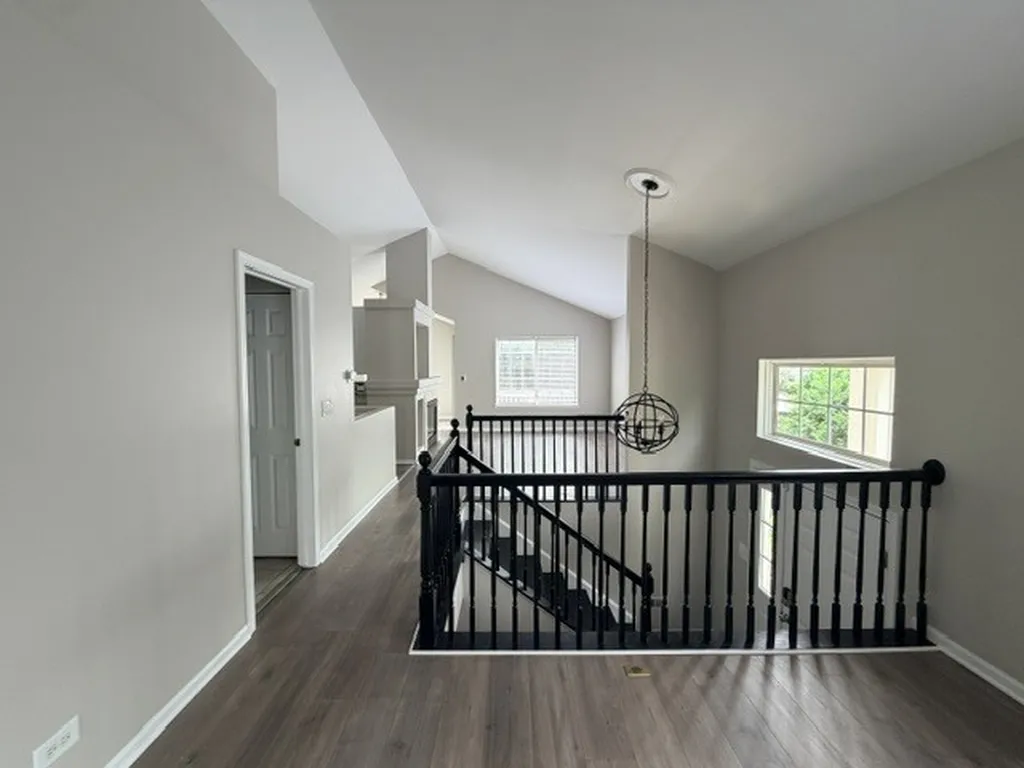 2350 Twilight Drive Aurora IL 60503