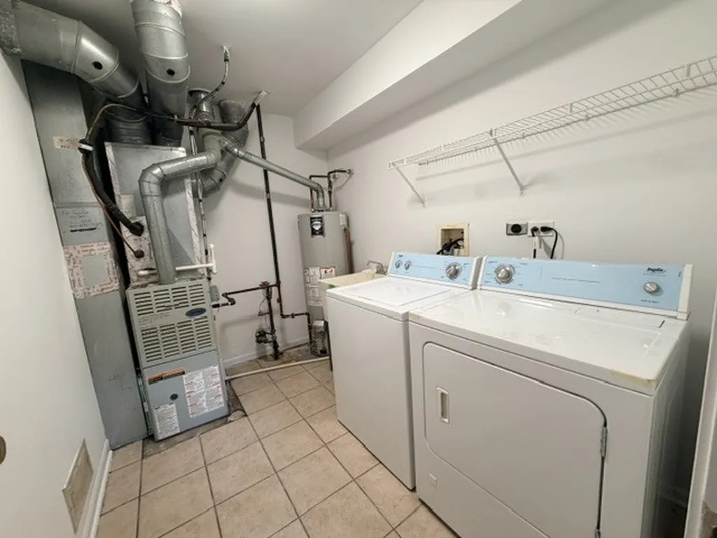 2350 Twilight Drive Aurora IL 60503
