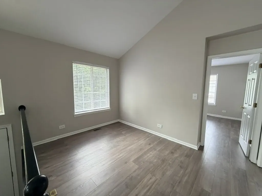 2350 Twilight Drive Aurora IL 60503