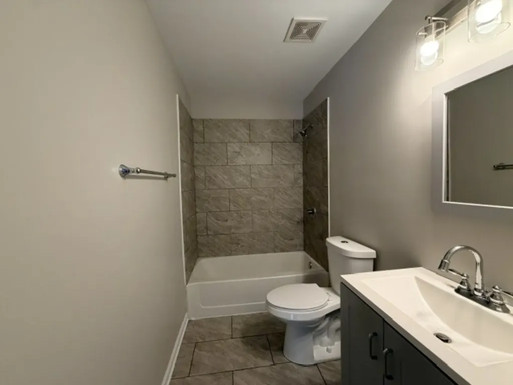 2350 Twilight Drive Aurora IL 60503