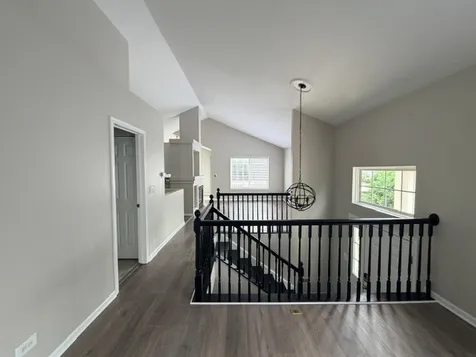 2350 Twilight Drive Aurora IL 60503