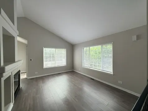 2350 Twilight Drive Aurora IL 60503