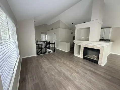 2350 Twilight Drive Aurora IL 60503