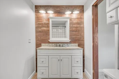 8850 Ridgewood Road Rock Island IL 61201