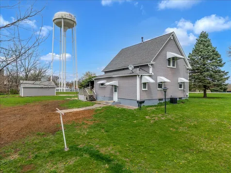 8850 Ridgewood Road Rock Island IL 61201