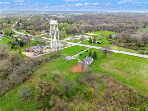 8850 Ridgewood Road Rock Island IL 61201