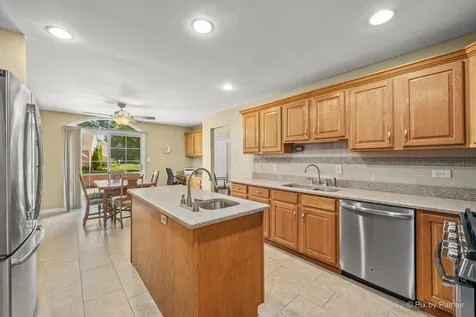 5615 Chesapeake Drive Mchenry IL 60050
