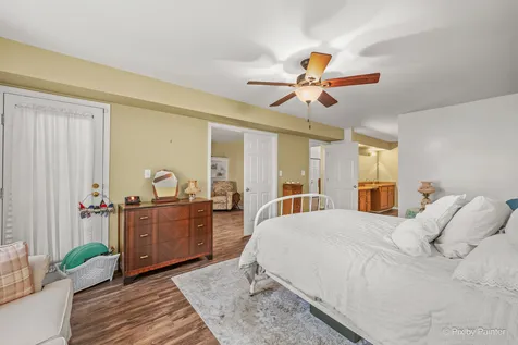 5615 Chesapeake Drive Mchenry IL 60050