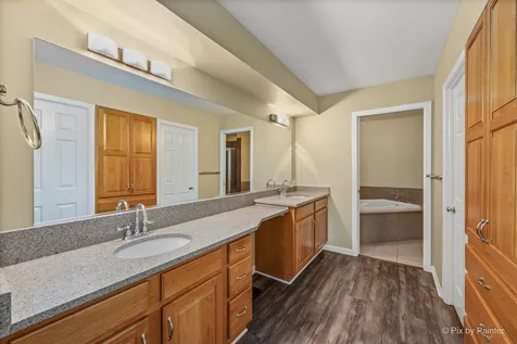5615 Chesapeake Drive Mchenry IL 60050