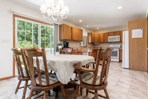 7423 Cunningham Road Rockford IL 61102