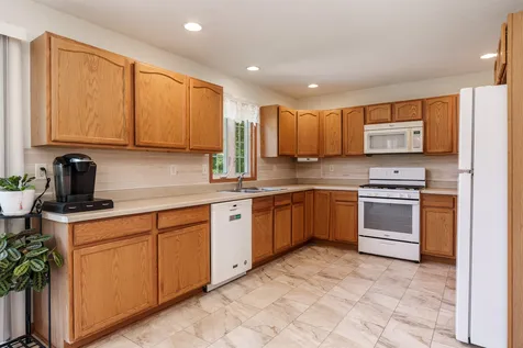 7423 Cunningham Road Rockford IL 61102