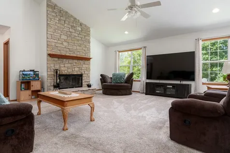 7423 Cunningham Road Rockford IL 61102