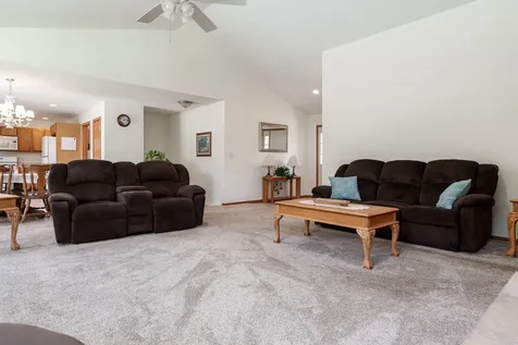 7423 Cunningham Road Rockford IL 61102