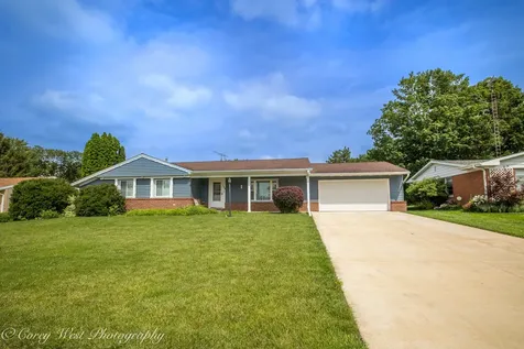 108 Shirley Avenue Rochelle IL 61068