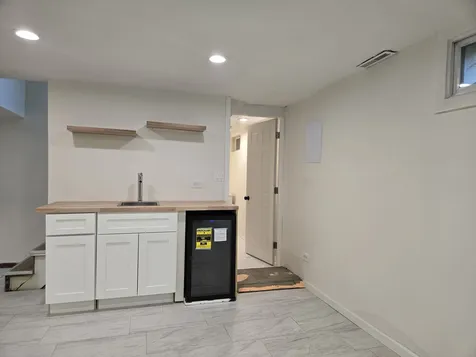 58 East 55th Street Westmont IL 60559