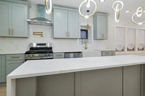 5218 West 55th Street Chicago IL 60638