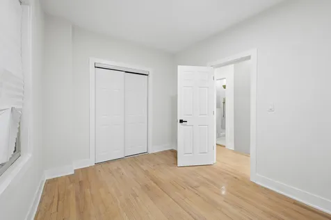5218 West 55th Street Chicago IL 60638