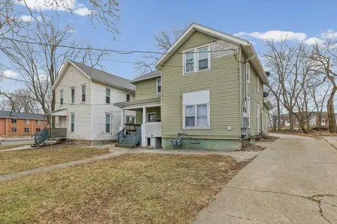 820 West Washington Street Bloomington IL 61701