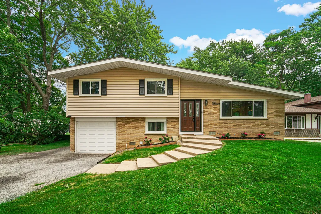 961 North Midlothian Road Mundelein IL 60060