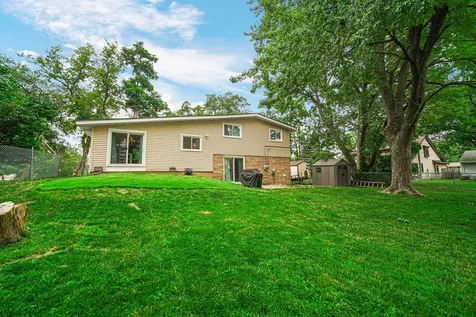 961 North Midlothian Road Mundelein IL 60060