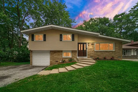961 North Midlothian Road Mundelein IL 60060