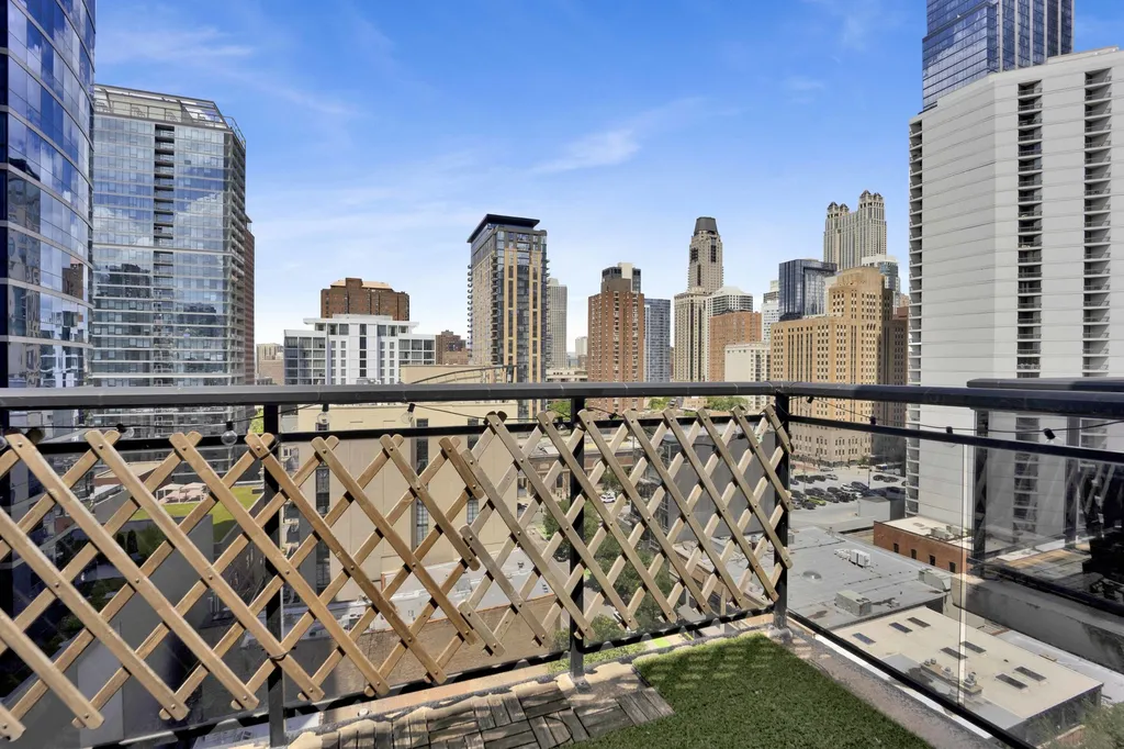 101 West Superior Street Chicago IL 60654
