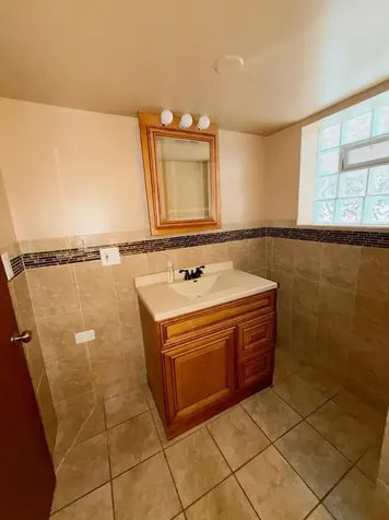5936 South Kolin Avenue Chicago IL 60629