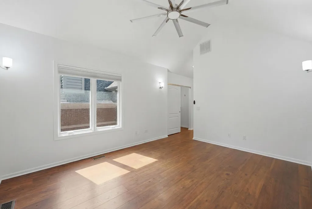4268 West Harrington Lane Chicago IL 60646