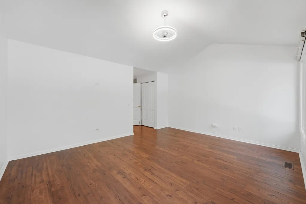 4268 West Harrington Lane Chicago IL 60646