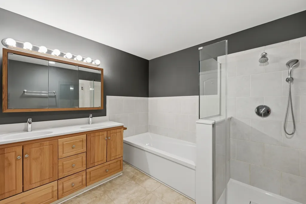 4268 West Harrington Lane Chicago IL 60646