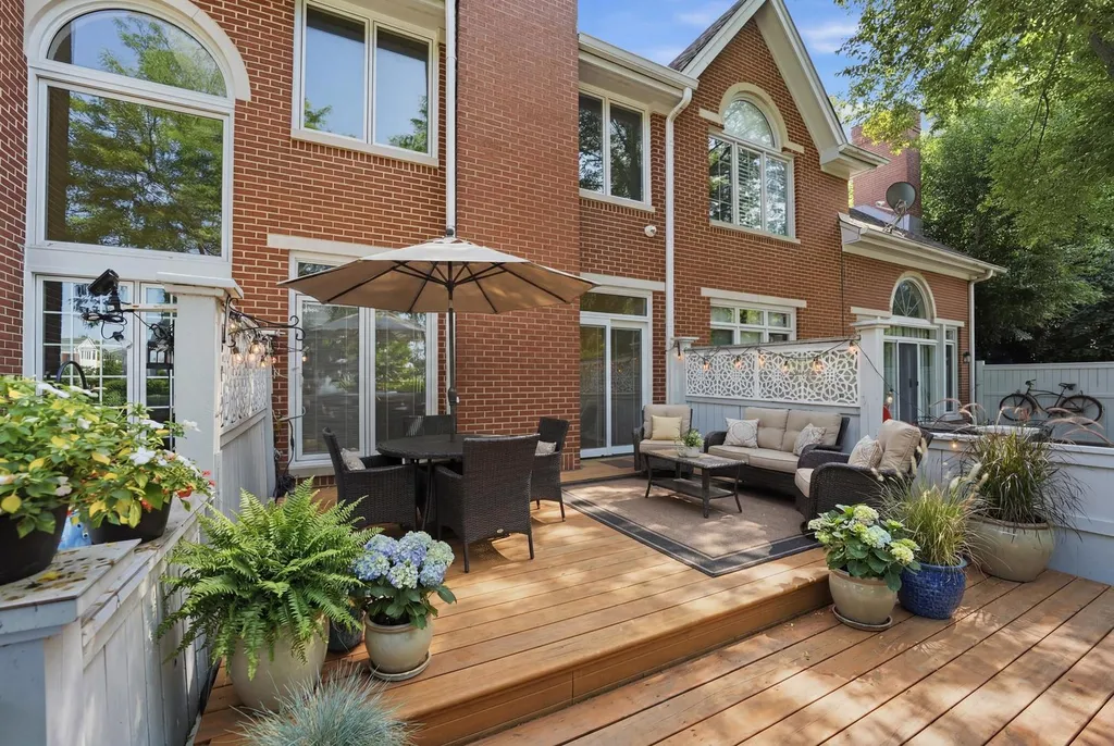 4268 West Harrington Lane Chicago IL 60646