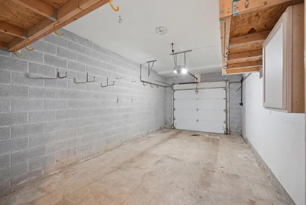 4268 West Harrington Lane Chicago IL 60646