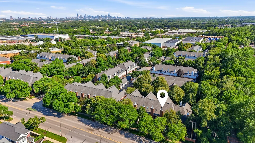 4268 West Harrington Lane Chicago IL 60646