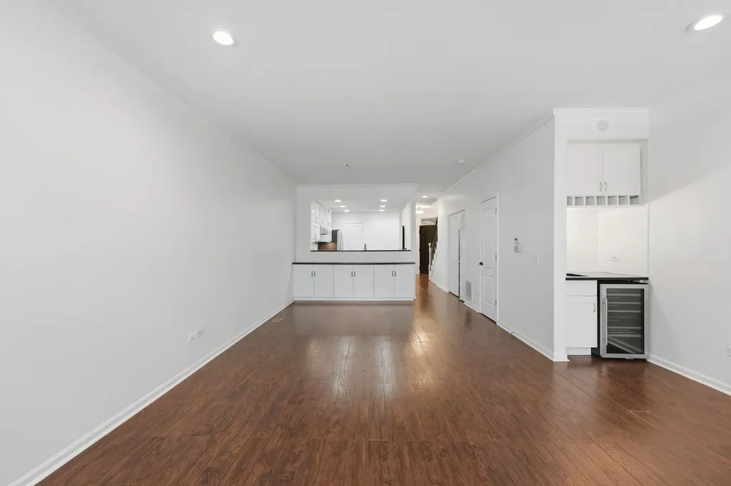 4268 West Harrington Lane Chicago IL 60646