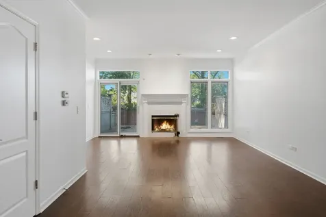 4268 West Harrington Lane Chicago IL 60646