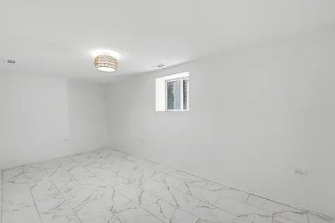 1506 North Lotus Avenue Chicago IL 60651