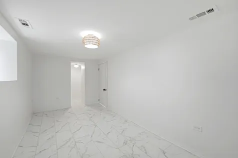 1506 North Lotus Avenue Chicago IL 60651