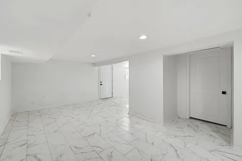 1506 North Lotus Avenue Chicago IL 60651