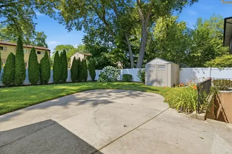 175 Selwyn Lane Buffalo Grove IL 60089