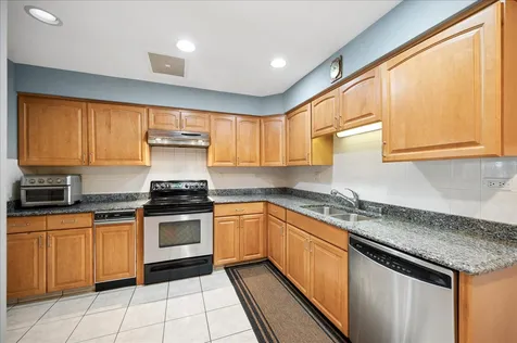 3741 Mission Hills Road Northbrook IL 60062
