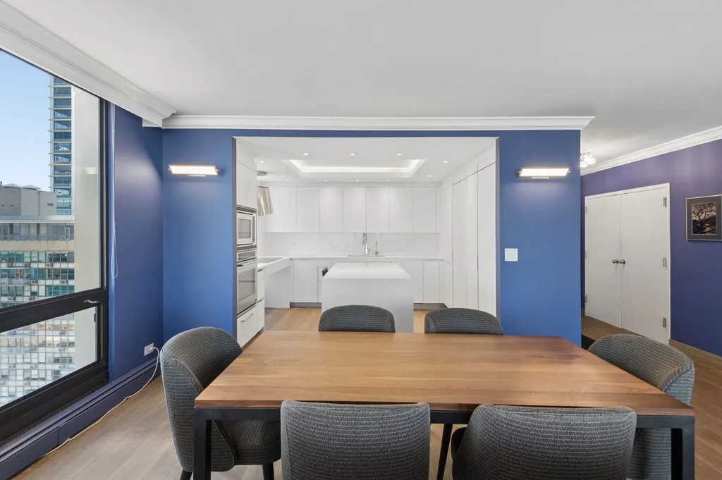 100 East Bellevue Place Chicago IL 60611