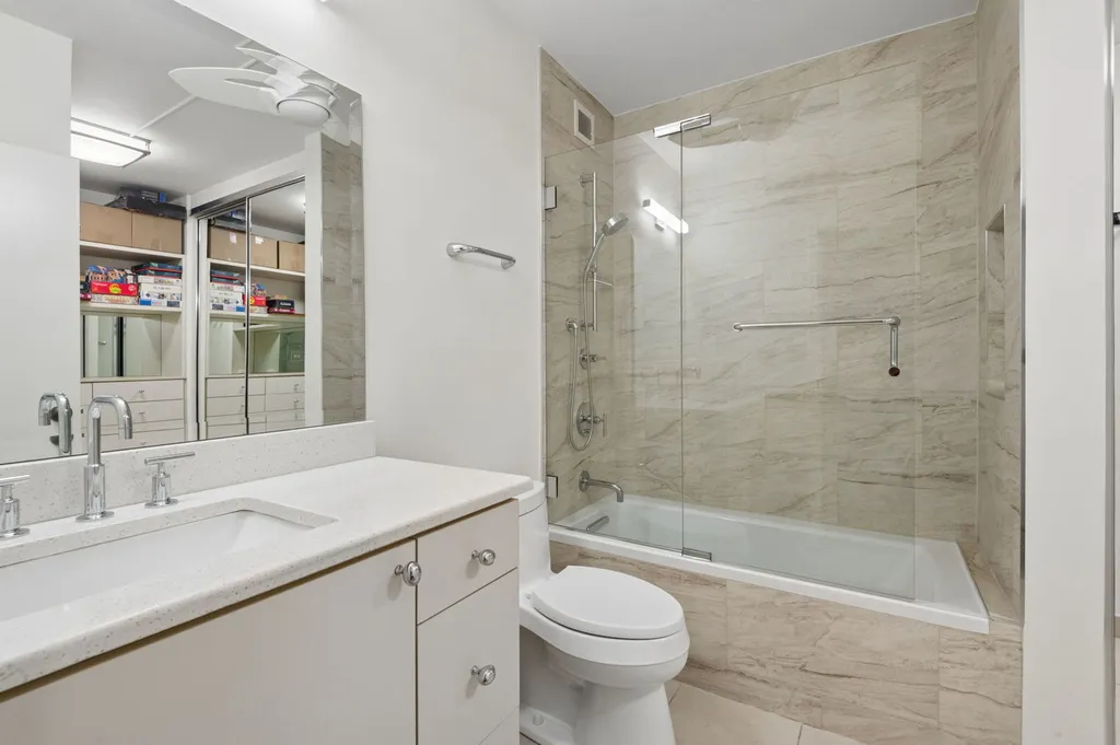 100 East Bellevue Place Chicago IL 60611